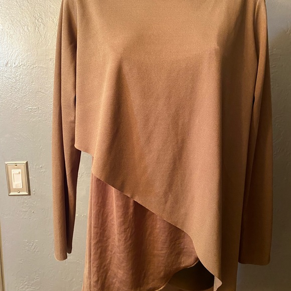 Zara tan/brown asymmetrical hem multi layer wide neck long sleeve shirt - Picture 9 of 16